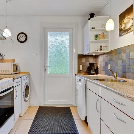 بيت للعطل Umen - 300m From The Sea By Interhome *